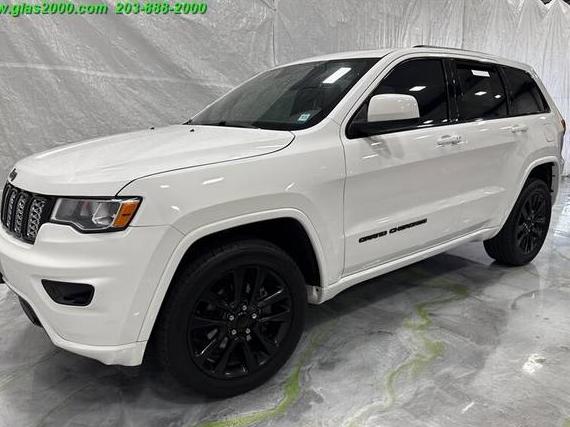 JEEP GRAND CHEROKEE 2018 1C4RJFAG1JC390626 image